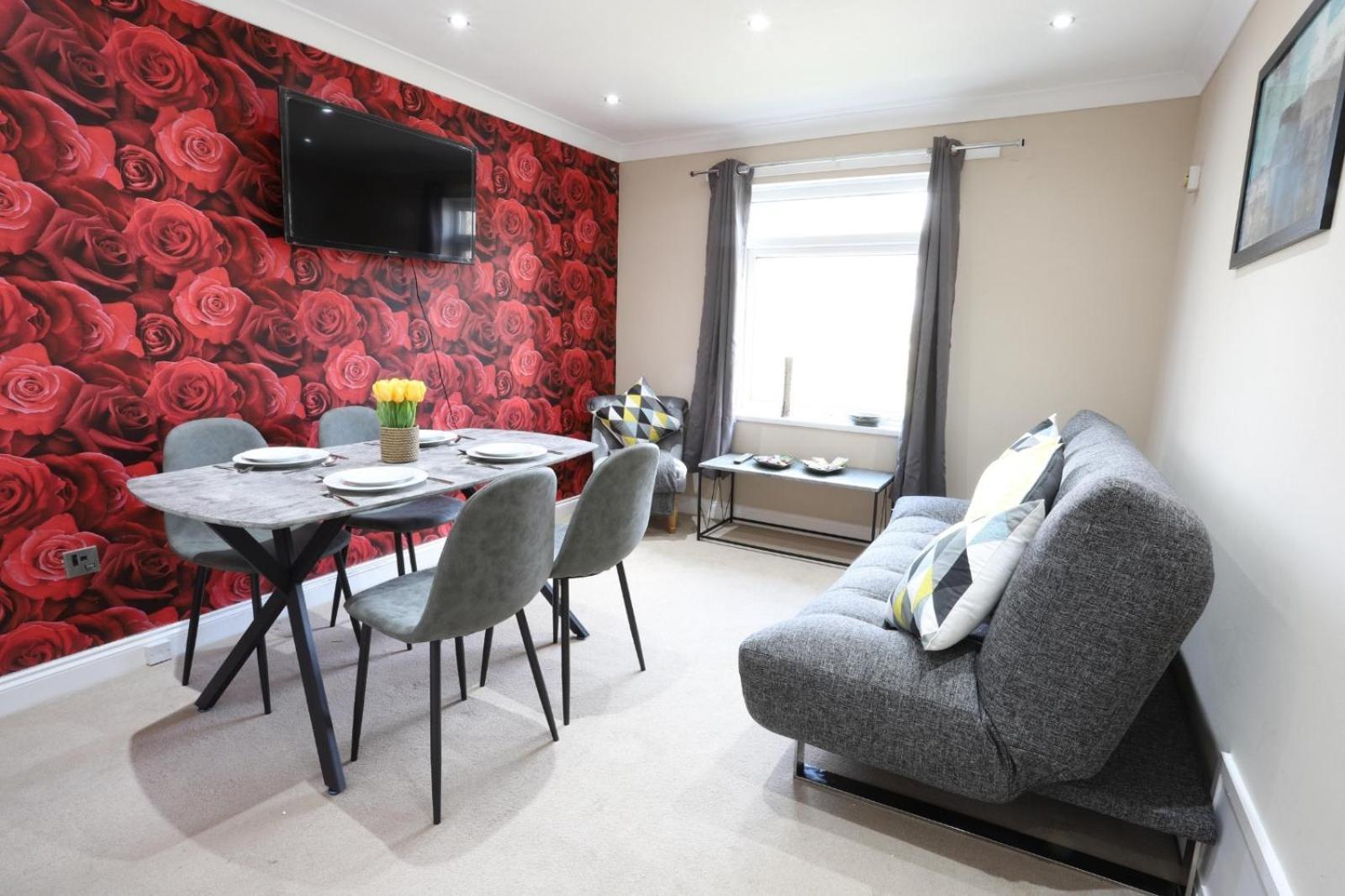 马斯顿格林Opp B'Ham - Freshly Refurbished Walls And Carpets! Big Savings Booking 7 Days Or More!公寓 外观 照片